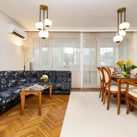 Retro-lux 2br In Kapana Old Town View Filibe